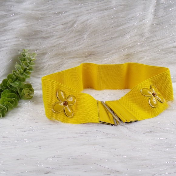Yellow Wide Waist Stretch Belt - Picture 4 of 4